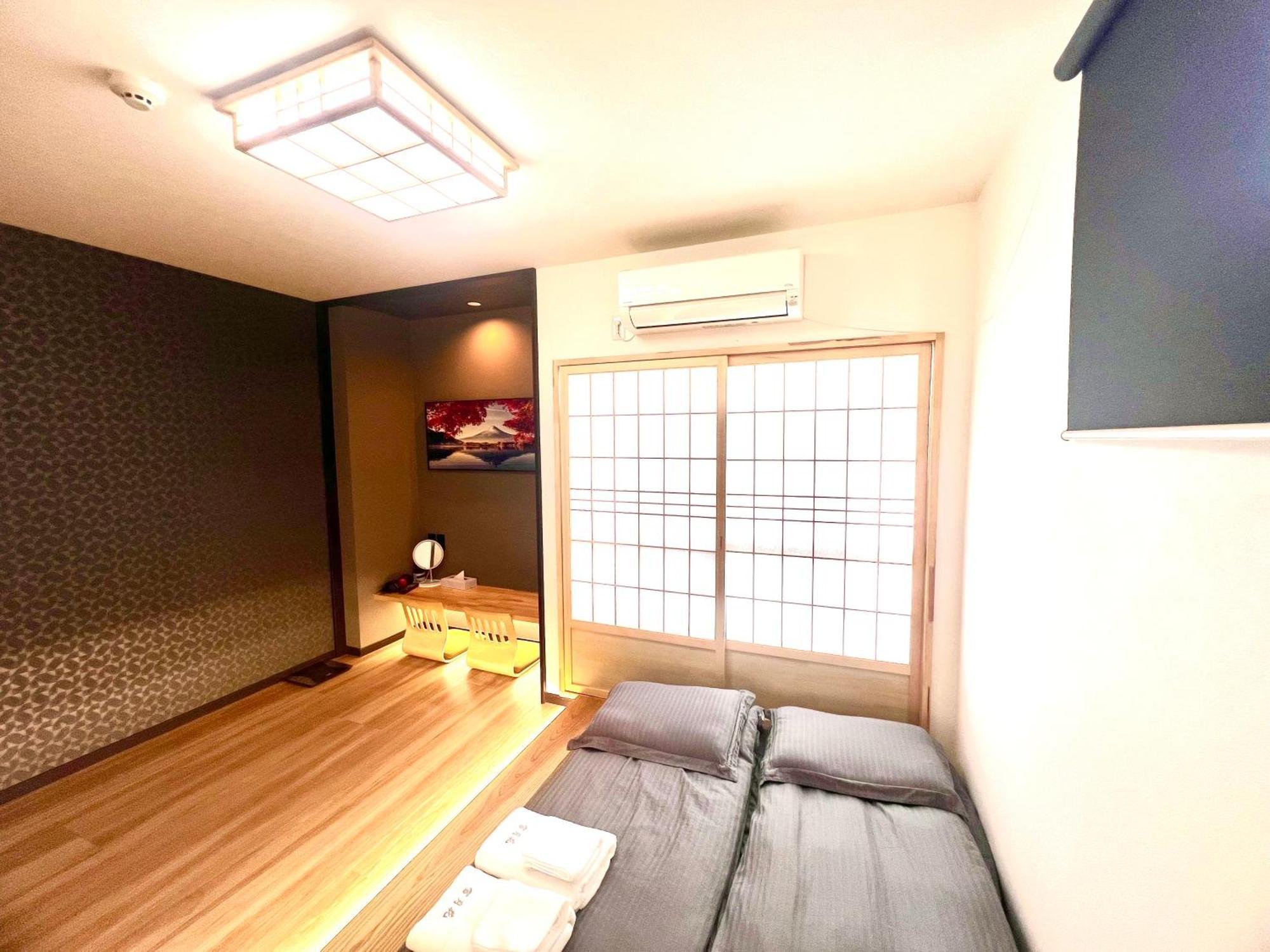 Apartment Hanazono No Yado
